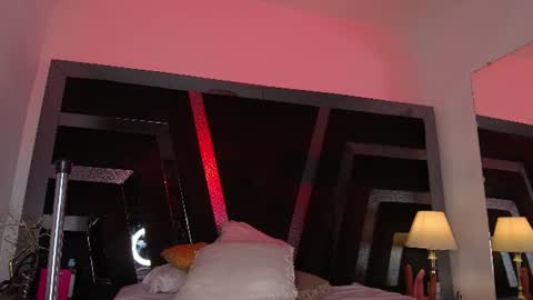 Snapshot of samy_ross_ chatting on June 19, 2026, 4:17 am Find me at when im offline here. online show from June 19, 2026, 4:17 am