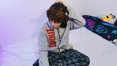Sammy online show from July 29, 2026, 3:37 am