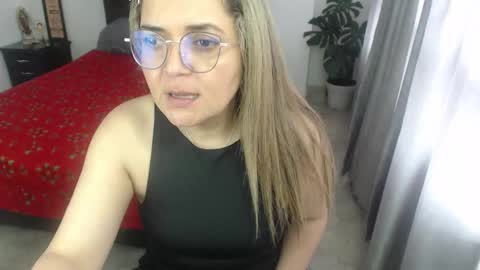 samy_vsn online show from January 5, 2025, 2:52 pm
