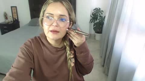 samy_vsn online show from January 11, 2025, 2:04 pm