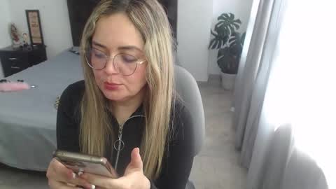 samy_vsn online show from January 12, 2025, 8:47 pm