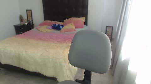 samy_vsn online show from January 21, 2025, 9:04 pm