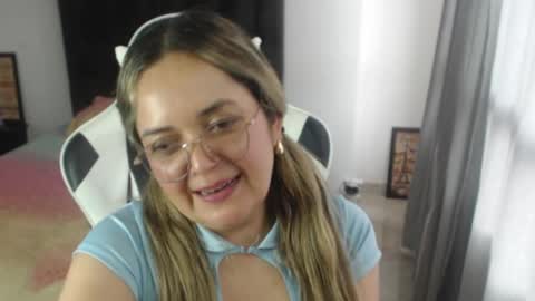 samy_vsn online show from February 18, 2025, 8:25 pm