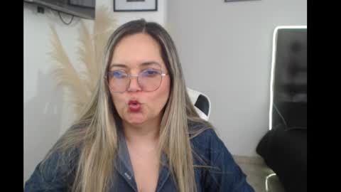 samy_vsn online show from September 24, 2025, 7:28 pm