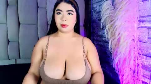 Snapshot of samygreyy_ chatting on July 28, 2026, 10:42 pm SAMY GREY... online show from July 28, 2026, 10:42 pm