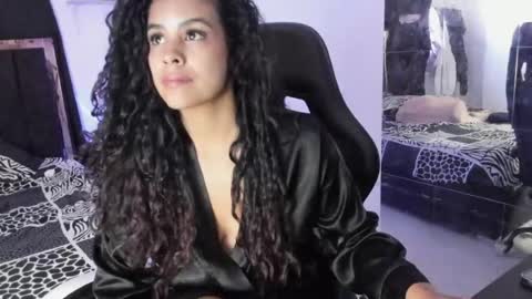 SamyHolbrook online show from May 10, 2026, 1:16 pm