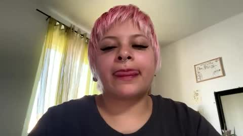 Samymoon online show from May 23, 2026, 4:44 pm