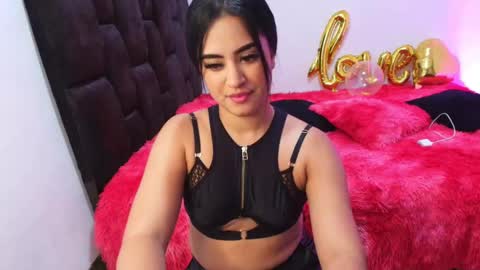 Snapshot of samyrosss6 chatting on February 16, 2025, 2:20 am Samy online show from February 16, 2025, 2:20 am