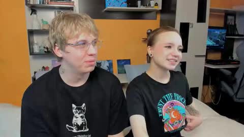 Snapshot of samyscott chatting on March 27, 2026, 8:20 am SamyScott online show from March 27, 2026, 8:20 am