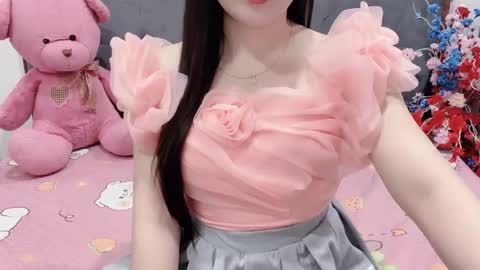 sanami_sian_ online show from May 3, 2026, 2:17 am