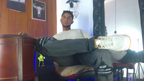 Sander online show from September 26, 2025, 6:39 am