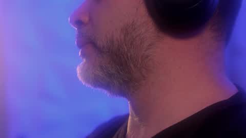 Sanders online show from October 31, 2025, 3:07 am