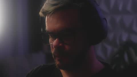 Sanders online show from February 11, 2026, 5:45 am