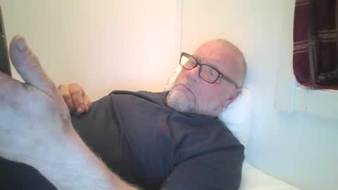 Snapshot of sandnesrune523 chatting on February 17, 2026, 4:57 pm sandnesrune523 online show from February 17, 2026, 4:57 pm