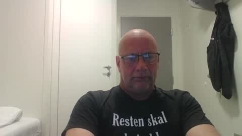 Snapshot of sandnesrune523 chatting on April 14, 2026, 5:08 pm sandnesrune523 online show from April 14, 2026, 5:08 pm