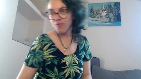 Sandra online show from March 27, 2026, 3:45 pm