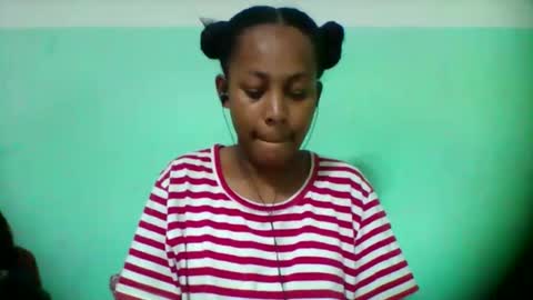 sandra1253099 online show from October 31, 2025, 6:31 pm