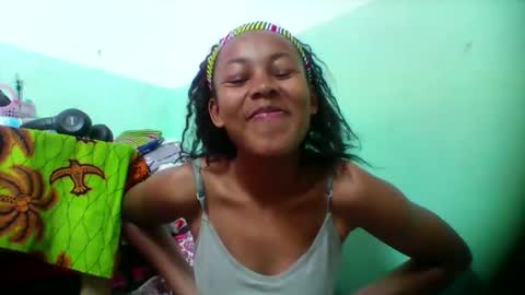 sandra1253099 online show from November 28, 2025, 6:38 am