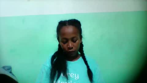 sandra1253099 online show from November 30, 2025, 6:28 am