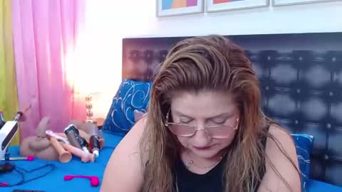 SANDRA online show from August 6, 2026, 11:01 am