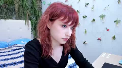 Snapshot of sandra_crazy chatting on March 18, 2026, 10:35 pm ElizaNik online show from March 18, 2026, 10:35 pm