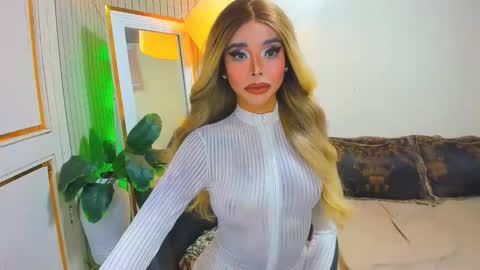 Sandra Hornball online show from February 18, 2026, 1:56 am