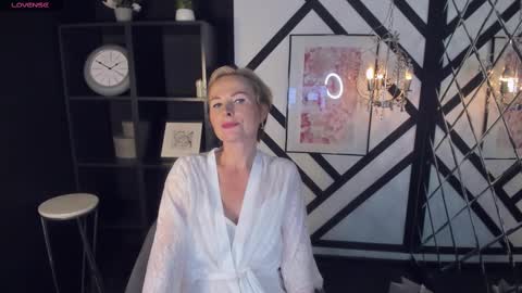 Sandra online show from January 28, 2025, 11:38 am