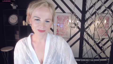 Sandra online show from February 4, 2025, 11:27 am