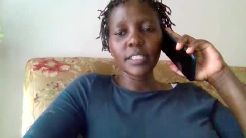 Snapshot of sandra_milly chatting on April 17, 2026, 12:52 pm sandra online show from April 17, 2026, 12:52 pm