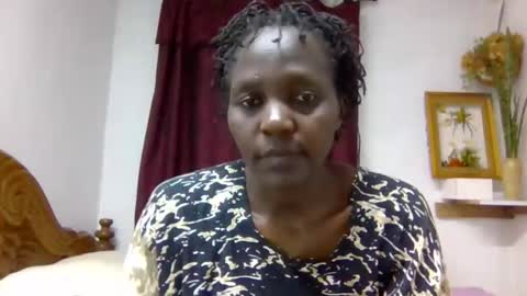 Snapshot of sandra_milly chatting on May 1, 2026, 5:28 pm sandra online show from May 1, 2026, 5:28 pm