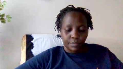 Snapshot of sandra_milly chatting on July 13, 2026, 12:52 pm sandra online show from July 13, 2026, 12:52 pm