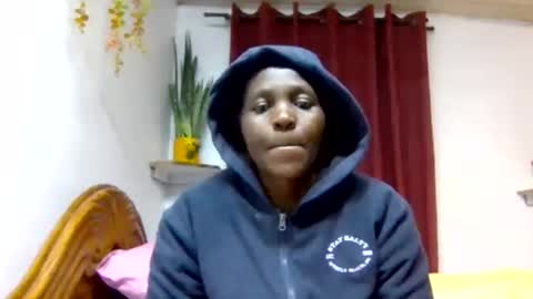Snapshot of sandra_milly chatting on July 19, 2026, 4:11 pm sandra online show from July 19, 2026, 4:11 pm