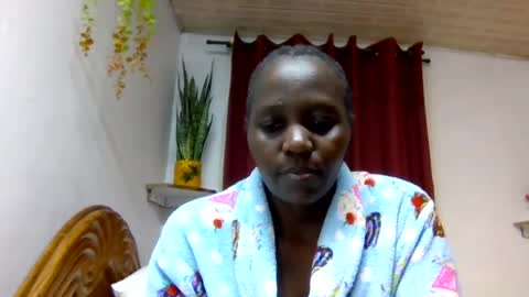 Snapshot of sandra_milly chatting on August 3, 2026, 8:35 am sandra online show from August 3, 2026, 8:35 am