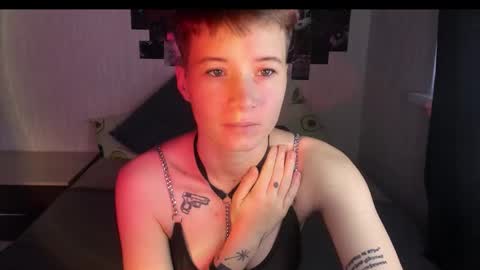 Snapshot of sandraa_a chatting on October 11, 2025, 11:53 am sandraa_a online show from October 11, 2025, 11:53 am