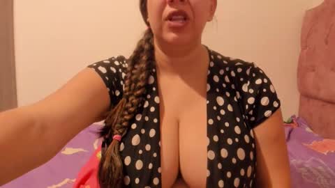 sandraclarkx69 online show from May 17, 2026, 12:12 pm