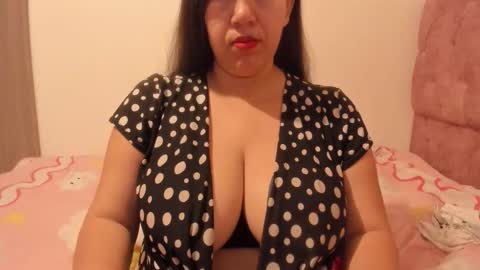 sandraclarkx69 online show from May 25, 2026, 12:22 pm