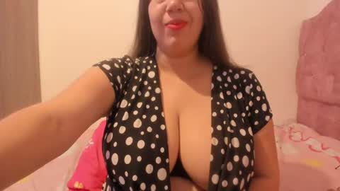 sandraclarkx69 online show from June 27, 2026, 10:42 am