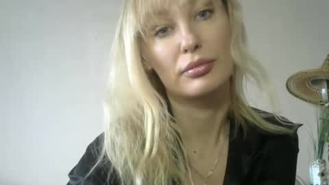 Sandra online show from March 6, 2025, 11:36 am