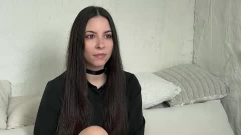 Sandra Schonherz online show from May 8, 2026, 9:58 am