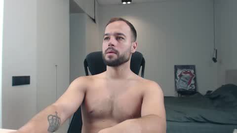 Snapshot of sandro_best chatting on June 8, 2026, 9:20 am DeAlex online show from June 8, 2026, 9:20 am