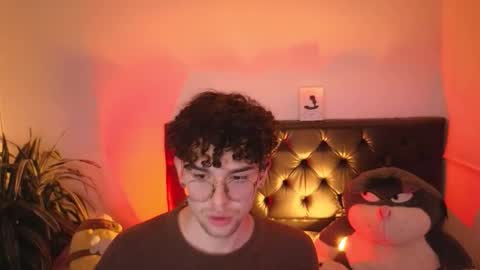 Snapshot of sandro_vitali chatting on October 28, 2025, 7:45 am sandro_vitali online show from October 28, 2025, 7:45 am