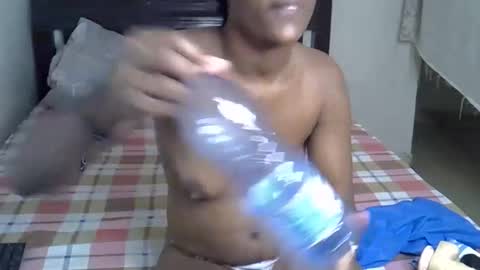 sandrosexxy online show from December 21, 2025, 2:46 pm