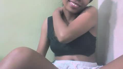 Snapshot of sandy735579 chatting on February 25, 2026, 7:34 pm sandy735579 online show from February 25, 2026, 7:34 pm