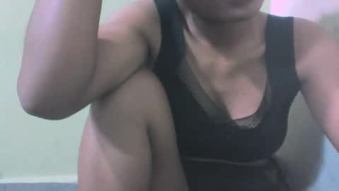 Snapshot of sandy735579 chatting on March 5, 2026, 7:37 am sandy735579 online show from March 5, 2026, 7:37 am