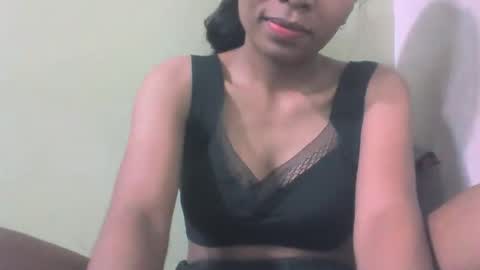 Snapshot of sandy735579 chatting on March 16, 2026, 5:44 am sandy735579 online show from March 16, 2026, 5:44 am