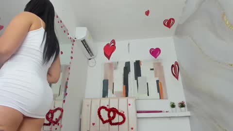 Snapshot of sandy_rivas chatting on February 14, 2025, 12:36 pm SAM online show from February 14, 2025, 12:36 pm
