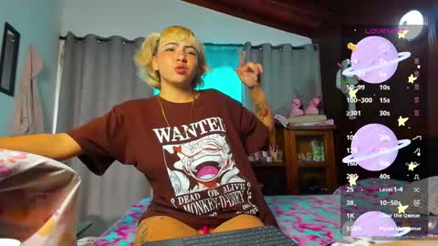 sandy_straw online show from January 13, 2026, 6:13 pm