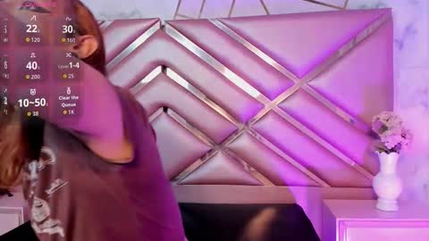 Sandy Houston  online show from February 6, 2026, 8:56 pm