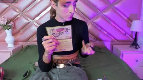 Sandy Houston  online show from March 5, 2026, 2:24 pm