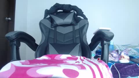 sandy online show from January 16, 2025, 7:31 pm